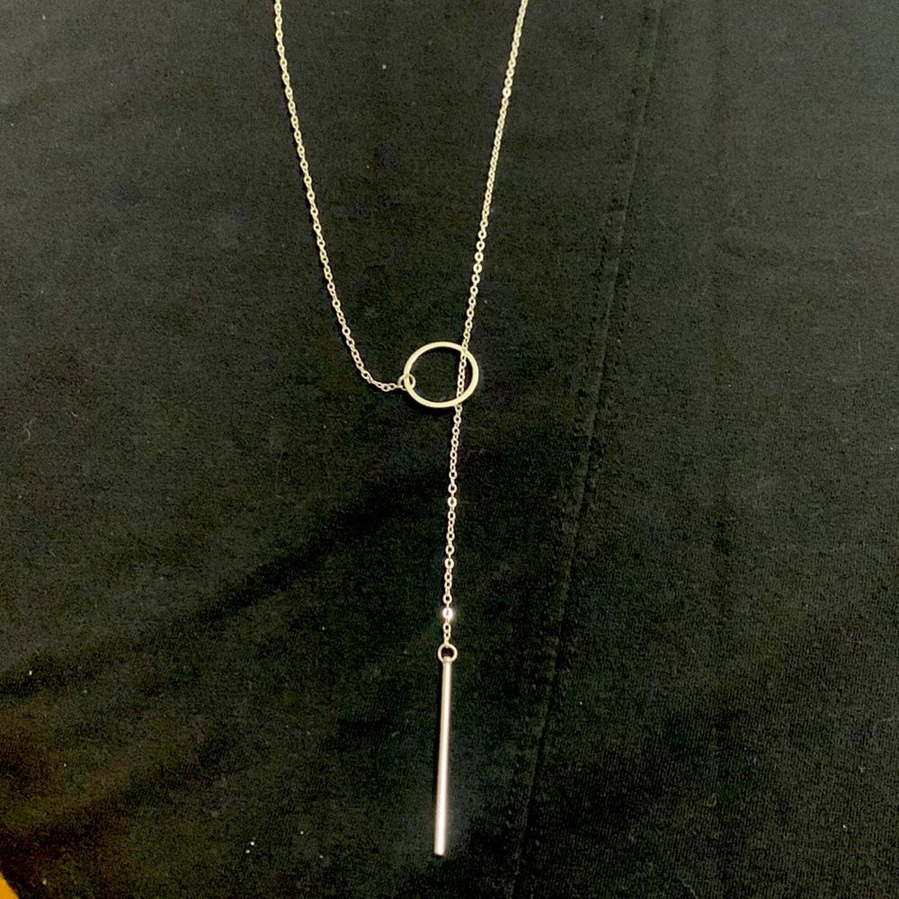 Silver tone necklace